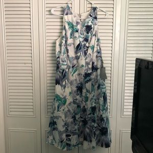 NEW WITH TAGS Maggy London dress